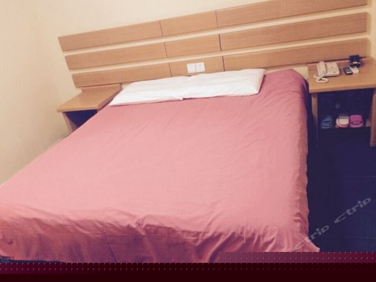 大床房（无窗）