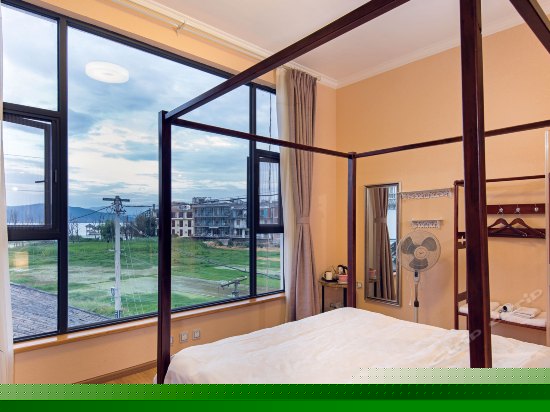 揽月阁日出海景房