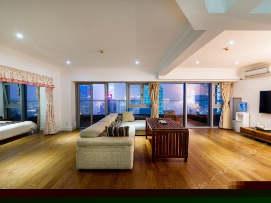 总统豪华江景三房