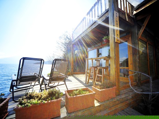 全湖景情侣蜜月房