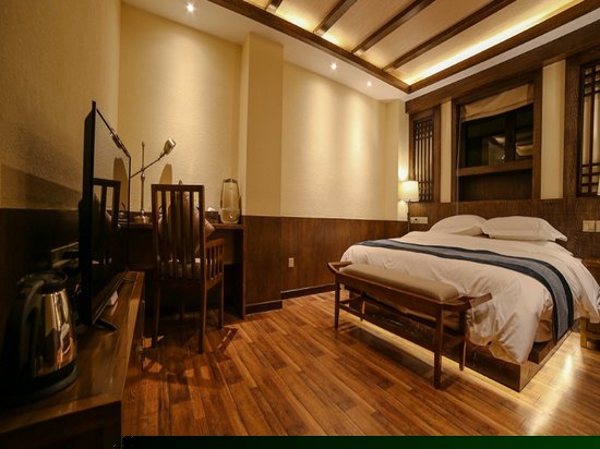 藏式风情豪华大床房