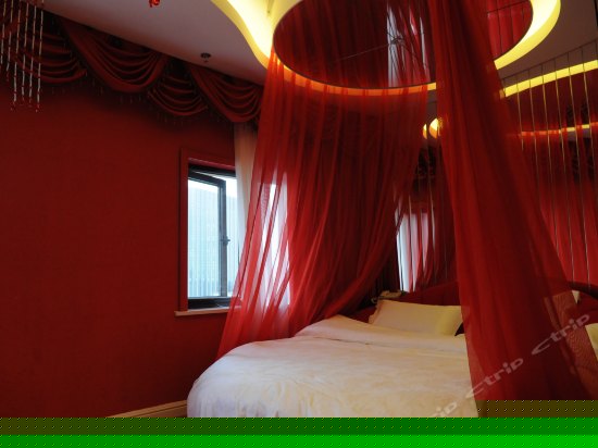 巧笑倩兮主题大床房(无窗)