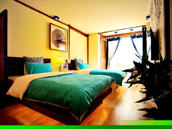 青花豪华温馨双床房