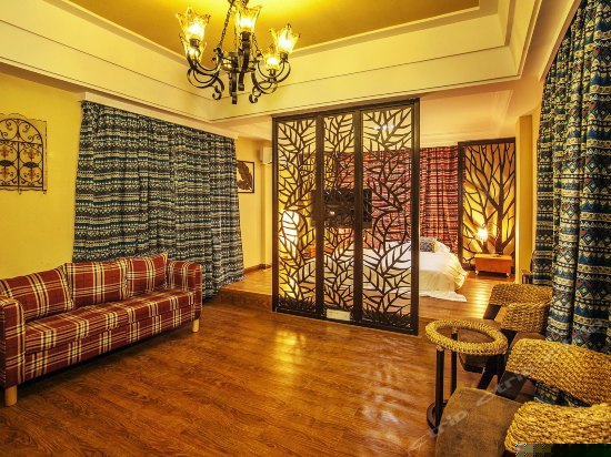 曼谷雨季东南亚套房