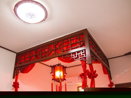 雕梁画栋高级土炕房