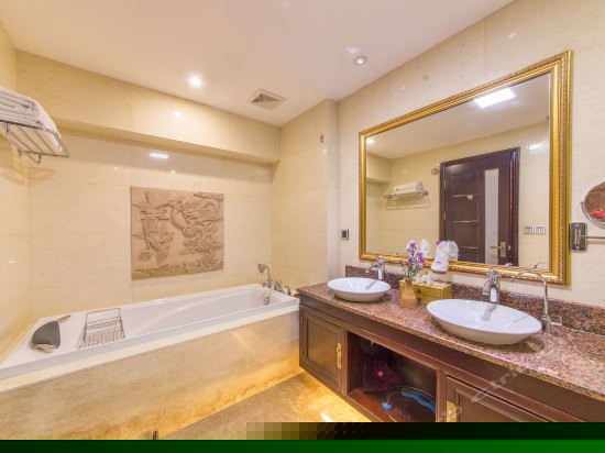 豪华景观蜜月房