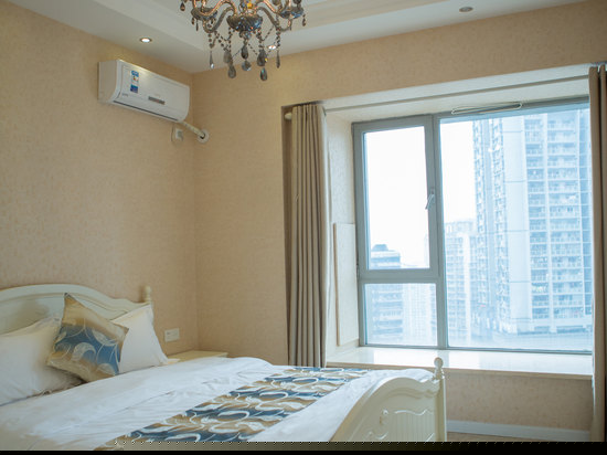 时尚家庭双床套房