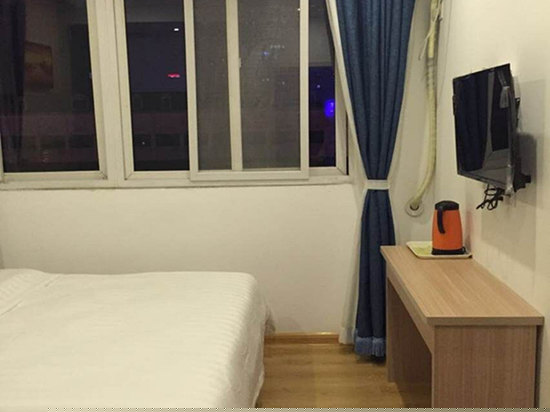 普通大床房（无窗）