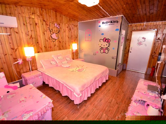 豪华Hello kitty主题房