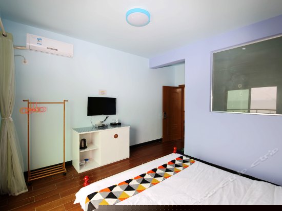 无敌海景大床房