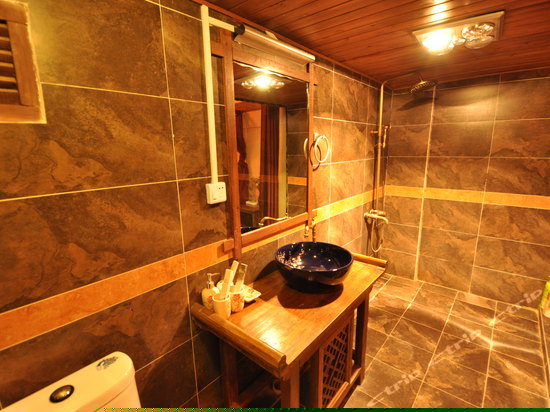 精品大床房（柒月）