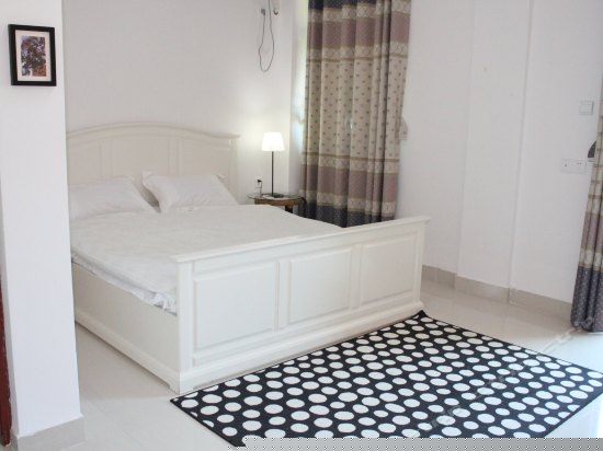 曼屋4号楼1.8米床大床房