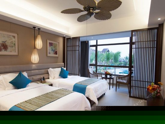 豪华泳池双床房