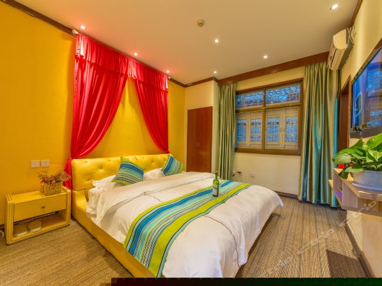 豪华舒适大床房