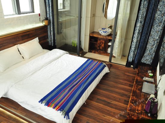 人怡精品标准间