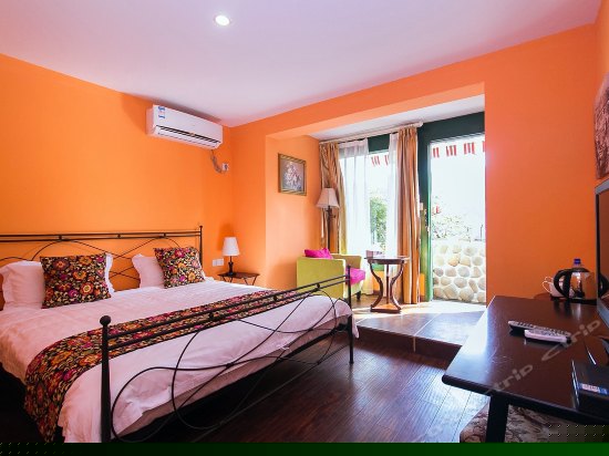 A101舒适山景大床房