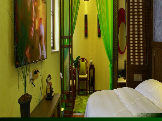 水韵豪华大床房