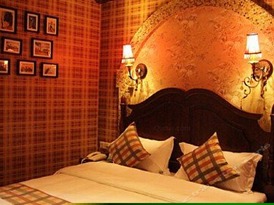 浪漫风情大床房