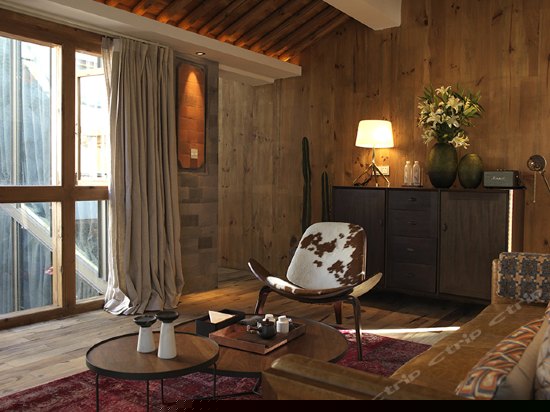 寂水楼台星空复式房-寂