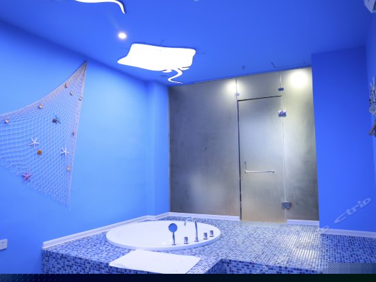 魔鬼鱼主题房(无窗)