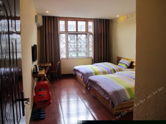 夕阳余晖双标间