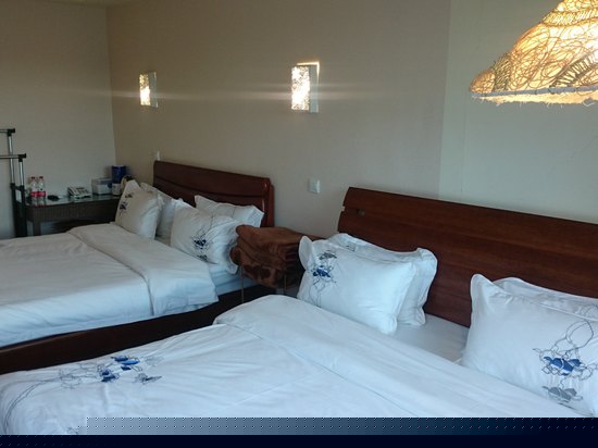 一楼湖景闺蜜房