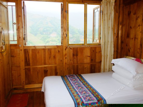 梯田观景日出房