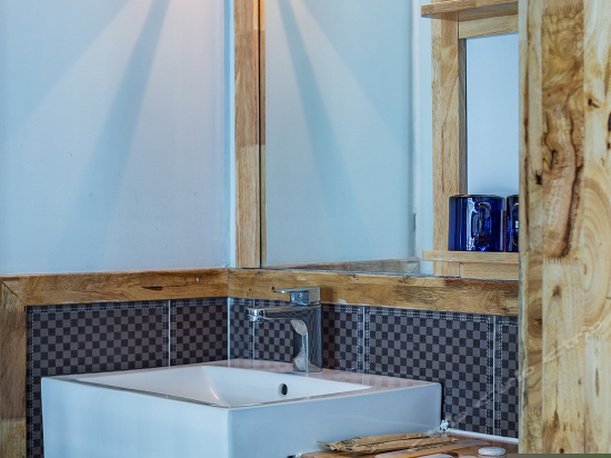 朝花夕拾大床房