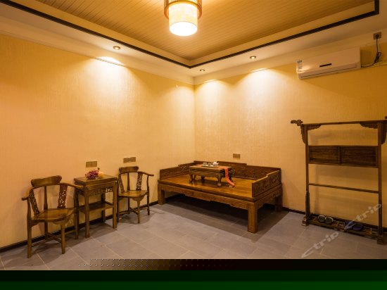 豪华棋牌大炕房