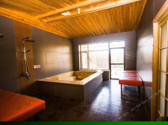 温泉汤の屋中号房