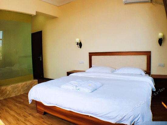 无敌海景大床房