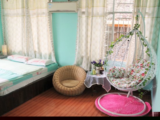 清新蜜月江景大床房