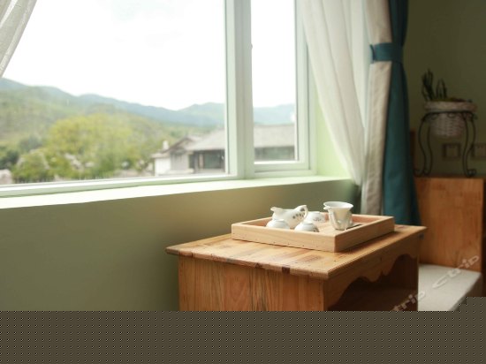 阳光蜜月大床房