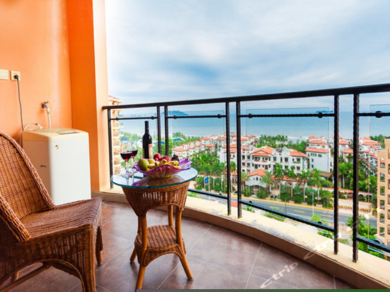 美纳海景大床房1室1厅