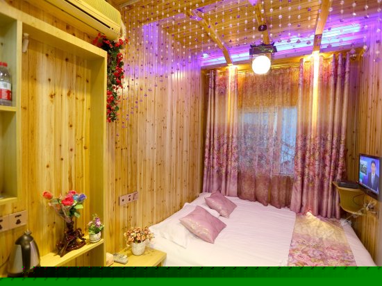 301珠帘璧合大床房