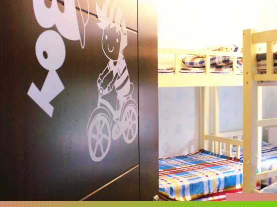 Blue男生六人间(床位)