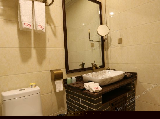 豪华古典土炕房