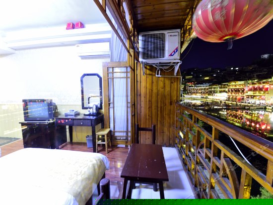 豪华江景标准间