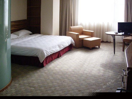 数码商务大床房