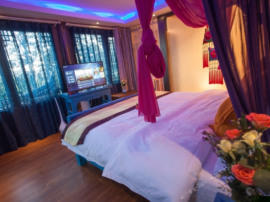 地中海风情大床房