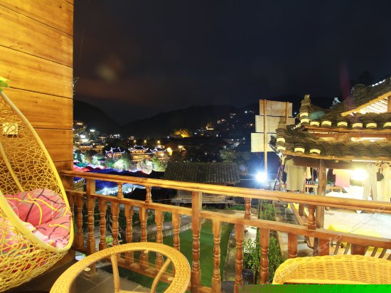 2楼豪华独立观景阳台标间