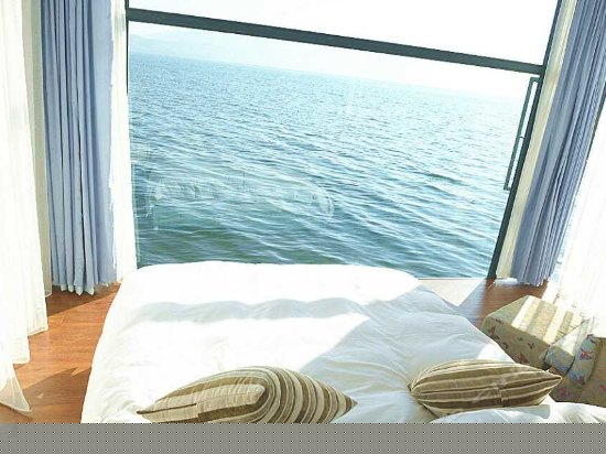 亲水海景大床房