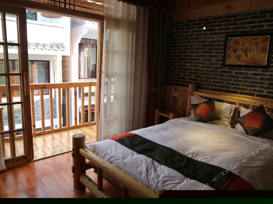 b栋, 金色仰望大床房b