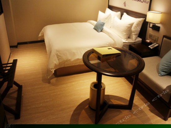 标准大床房(无窗)