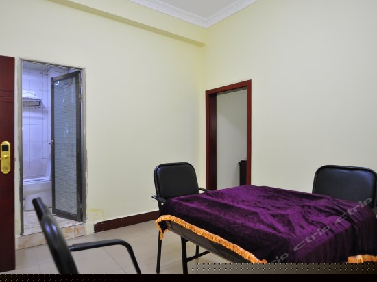 麻将套房（带电脑）