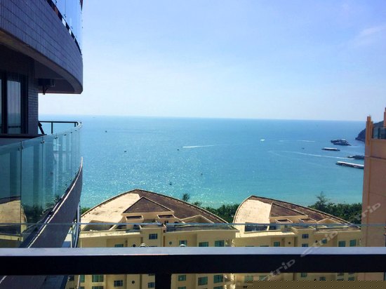 阳台海景大床房