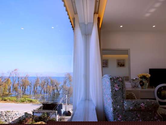 柠檬树休闲温馨亲子房