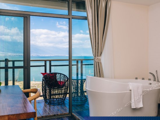 精致海景养生大床房