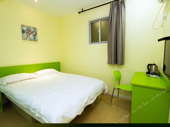 温馨大床房(无窗)