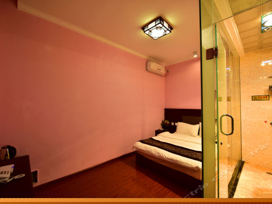 私密温馨大床房